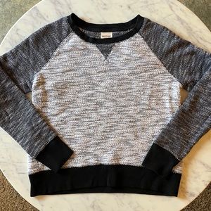 Mossimo Black & Gray Sweatshirt Size Medium